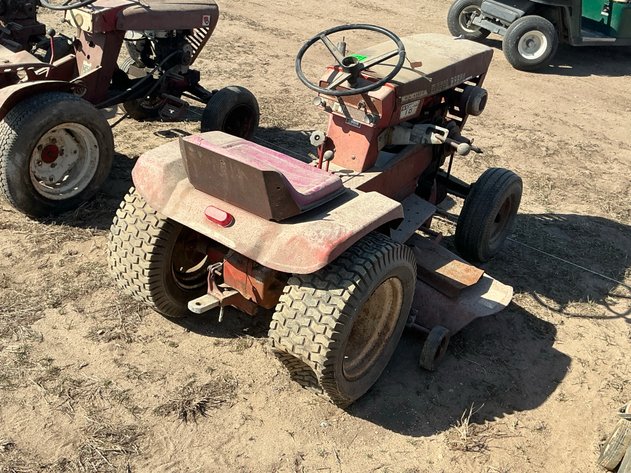 Image for Wheel Horse Raider 10 garden tractor w/36