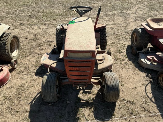 Image for Wheel Horse C-121 garden tractor w/42