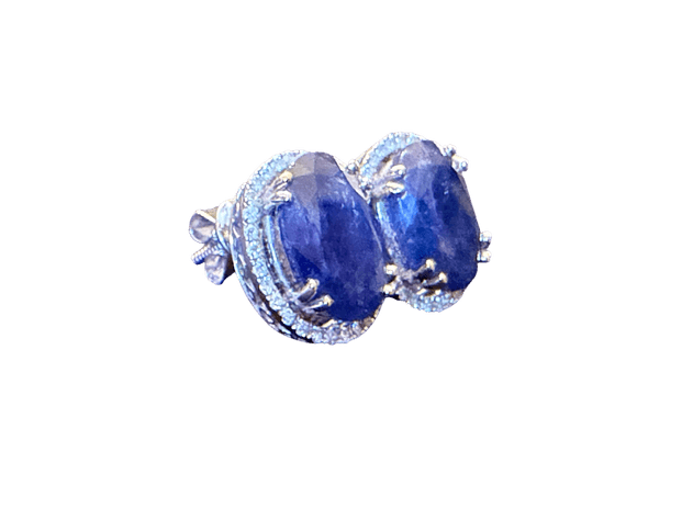 Image for McLean Winter Estate: Jewels, Holiday Decor, Furniture, Arts & Rugs Online Auction