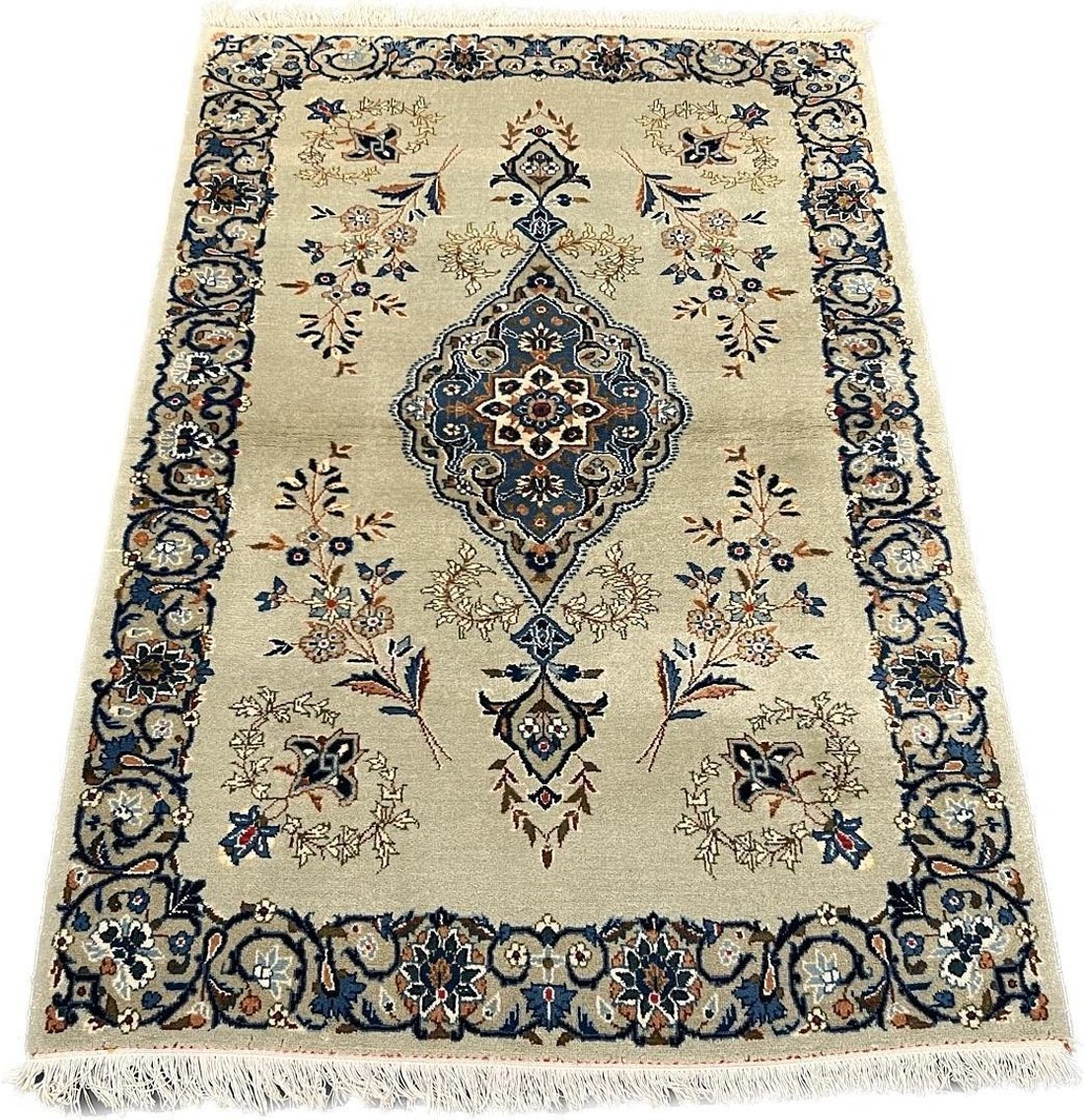 Image for $5 Million Manhattan Fine Rug Gallery Closure, Online Auction