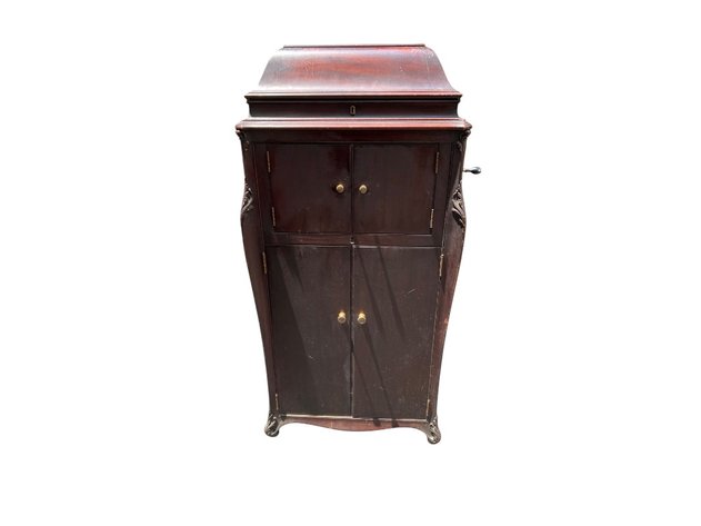 Image for Refined Living, Online Auction- Downsizing in Leesburg