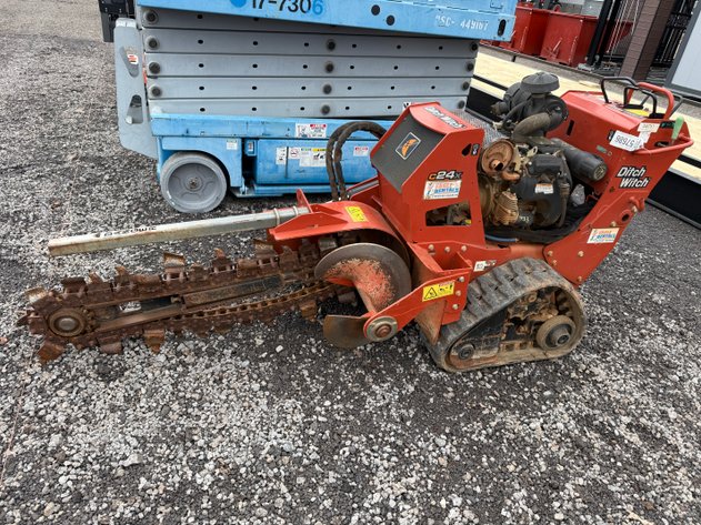 Image for 2019 DITCH WITCH C24X TRENCHER