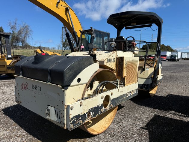 Image for INGERSOLL RAND DD90HF DOUBLE DRUM ROLLER
