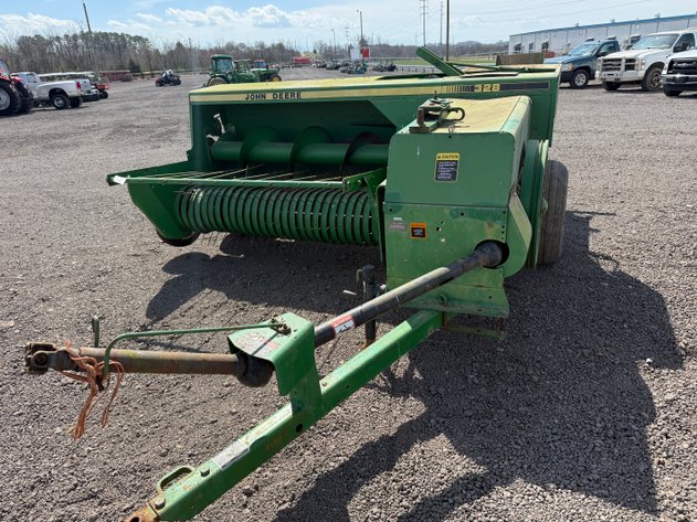 Image for JOHN DEERE 328 SQUARE BALER