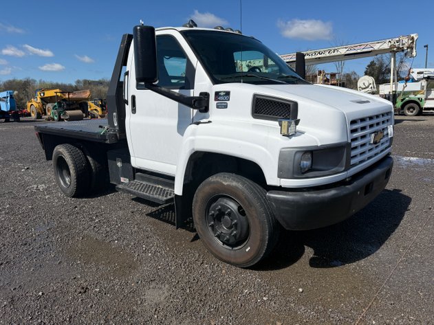 Image for 2005 CHEVROLET C4500 FLATBED TRUCK