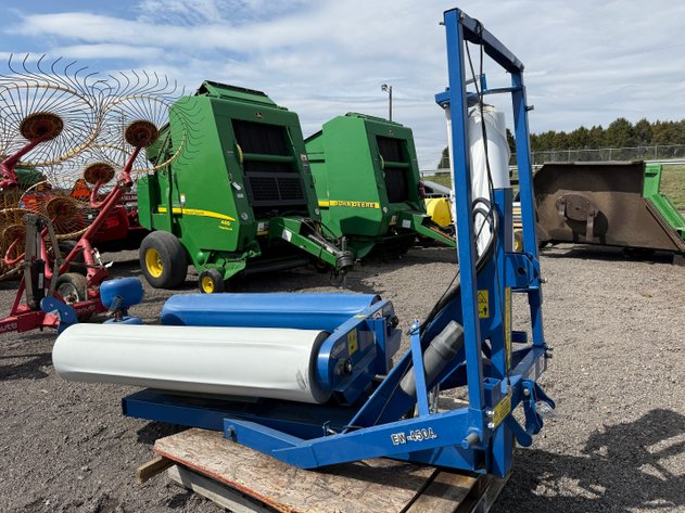 Image for ECONO WRAP 450 A 3-POINT HITCH BALE WRAPPER
