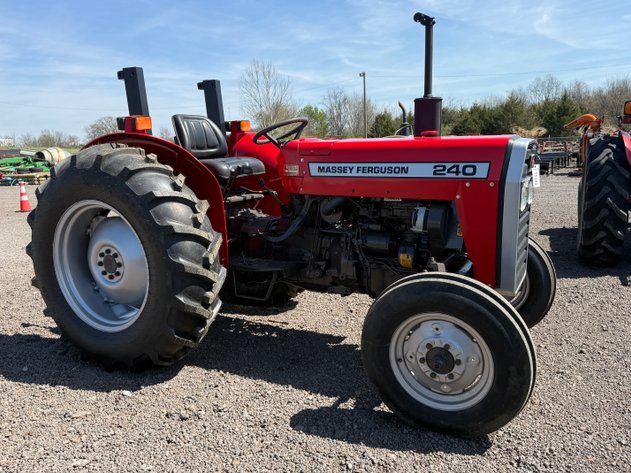 Image for MASSEY FERGUSON 240 TRACTOR