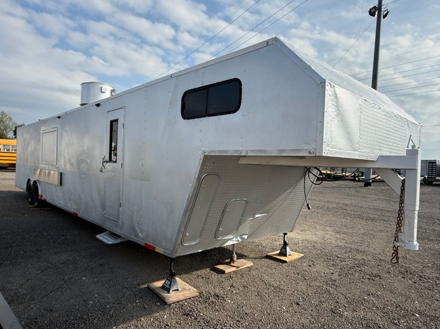 Image for 2003 40' GOOSENECK CONCESSION TRAILER