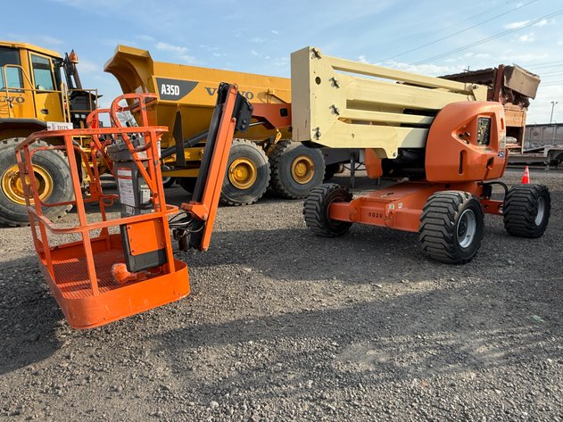 Image for JLG 450AJ BOOM LIFT