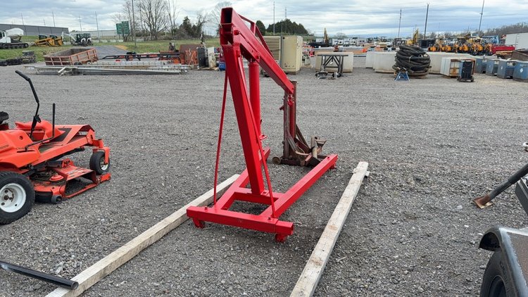 Image for QTY(1) CHERRY PICKER AND QTY(2) HYD JACK