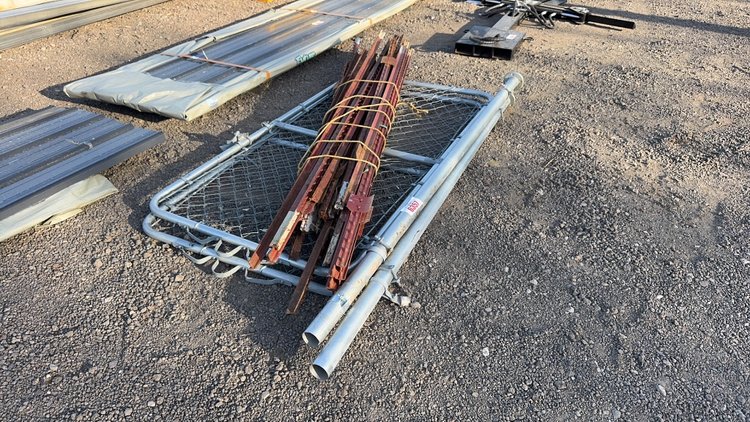 Image for APPROX (32) VARIOUS LENGTH T-POST