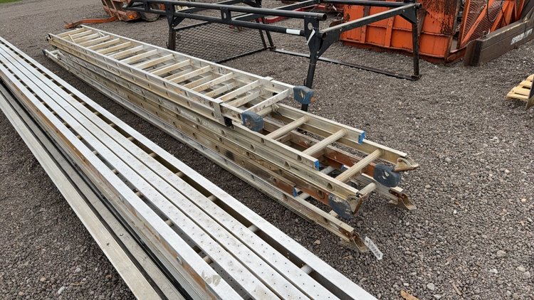 Image for QTY (4) VARIOUS SIZE EXTENSION LADDER