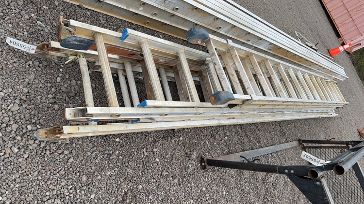 Image for QTY (4) VARIOUS SIZE EXTENSION LADDER