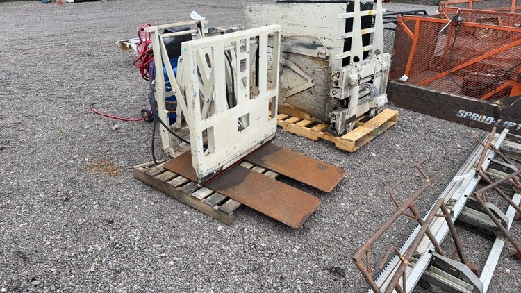 Image for CASCADE FRONT PUSHING PALLET FORKS