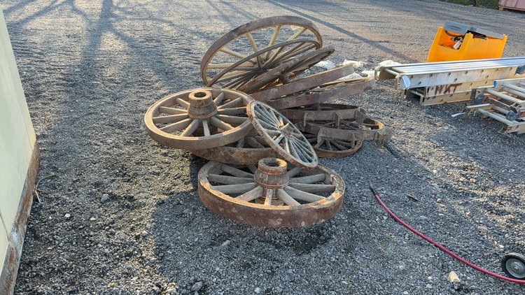 Image for PLLET OF WOODEN WAGON WHEELS