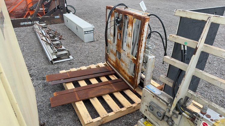 Image for CASCADE FRONT EXTENDERS PALLET FORKS