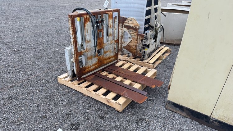 Image for CASCADE FRONT EXTENDERS PALLET FORKS