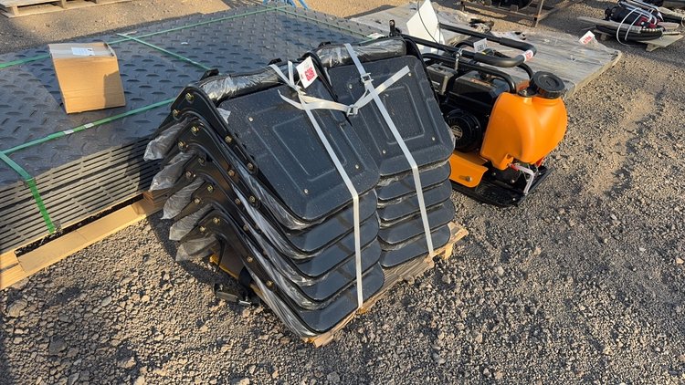 Image for QTY(10) EQUIPMENT SEATS