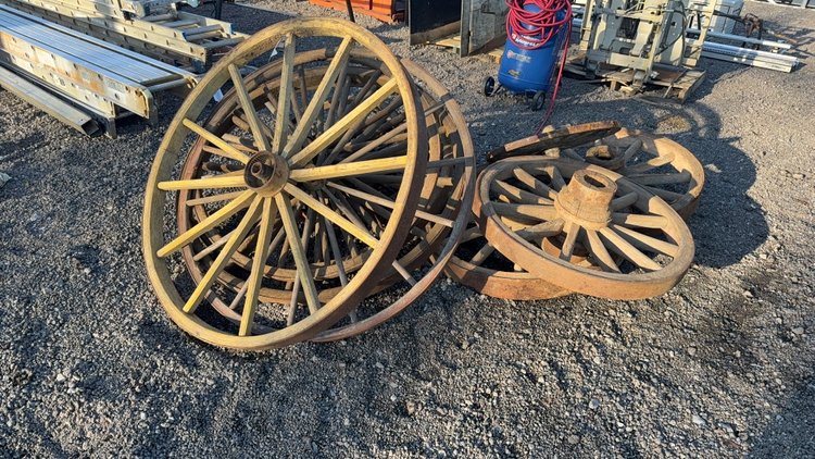 Image for PLLET OF WOODEN WAGON WHEELS