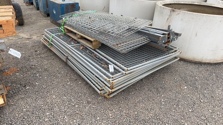 Image for PALLET OF VARIOUS WIRE MESH PANELS