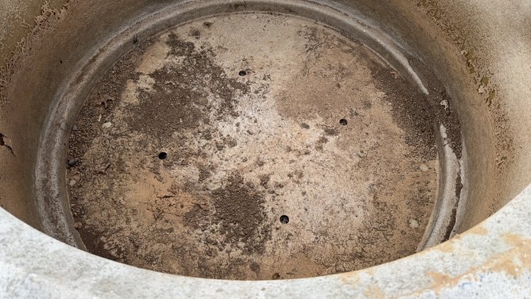 Image for QTY(3) 6' FIBERGLASS PLANTERS