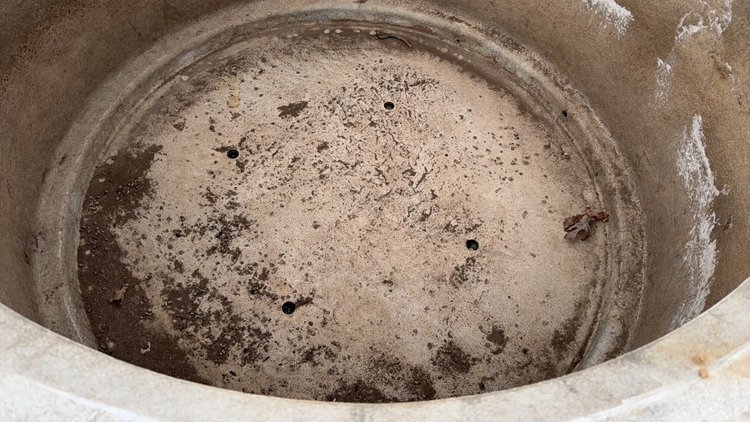 Image for QTY(3) 6' FIBERGLASS PLANTERS