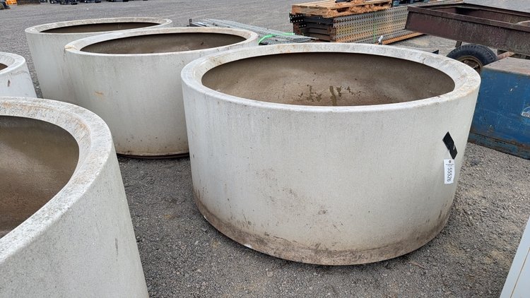 Image for QTY(3) 6' FIBERGLASS PLANTERS