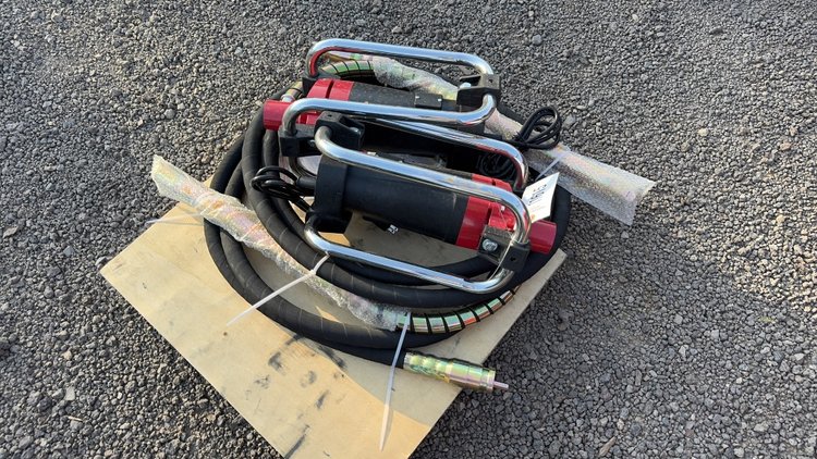 Image for QTY(2) ELECTRIC CONCRETE VIBRATORS