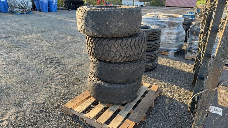 Image for QTY(4) 35 X 12.50R17LT TIRES ON XD 8 LUG WHEELS