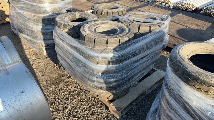 Image for PALLET OF VARIOUS TIRE/WHEELS
