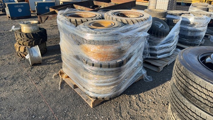 Image for PALLET OF VARIOUS TIRE/WHEELS