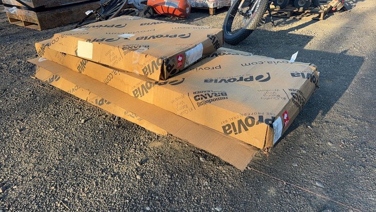 Image for PALLET OF VARIOUS SIZE WINDOWS