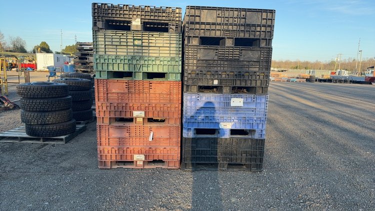 Image for QTY(2) STACK OF PLASTIC PALLETS