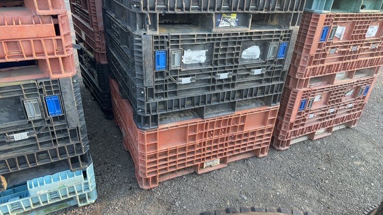 Image for QTY(2) STACK OF PLASTIC PALLETS