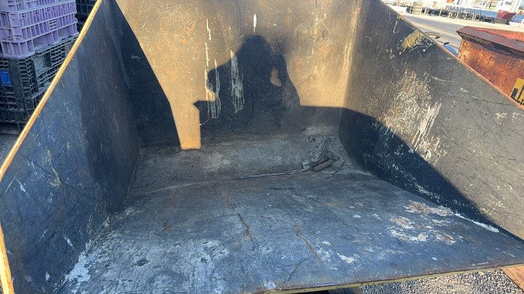 Image for FORKLIFT SELF DUMPING PORTABLE DUMPSTER