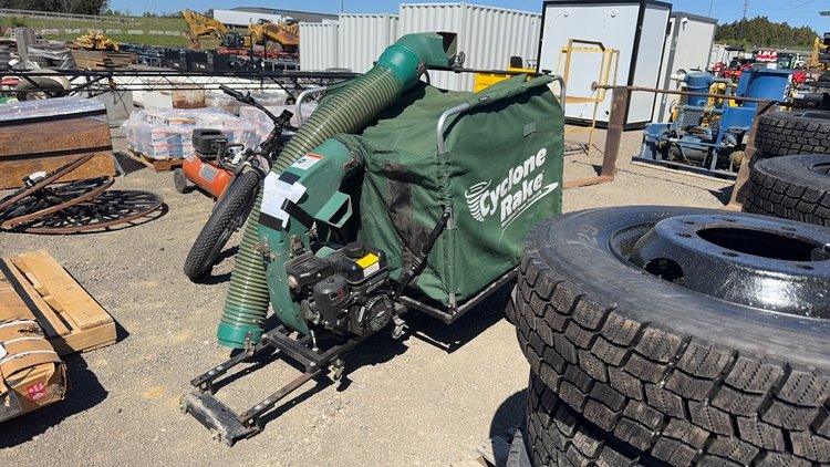 Image for CYCLONE RAKE LEAF VAC