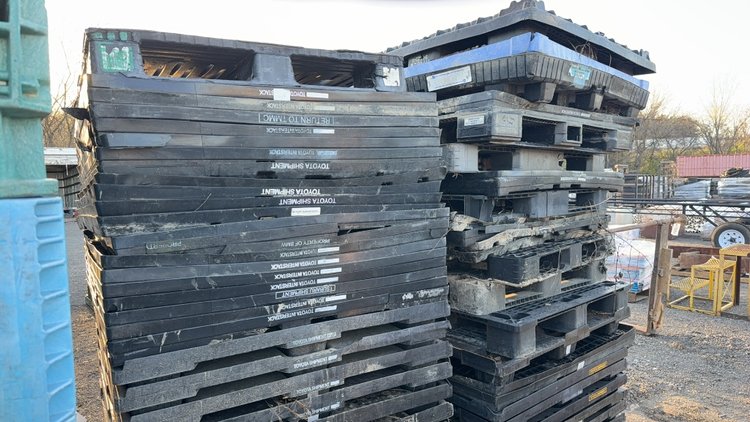 Image for QTY(2) STACK OF PLASTIC PALLETS