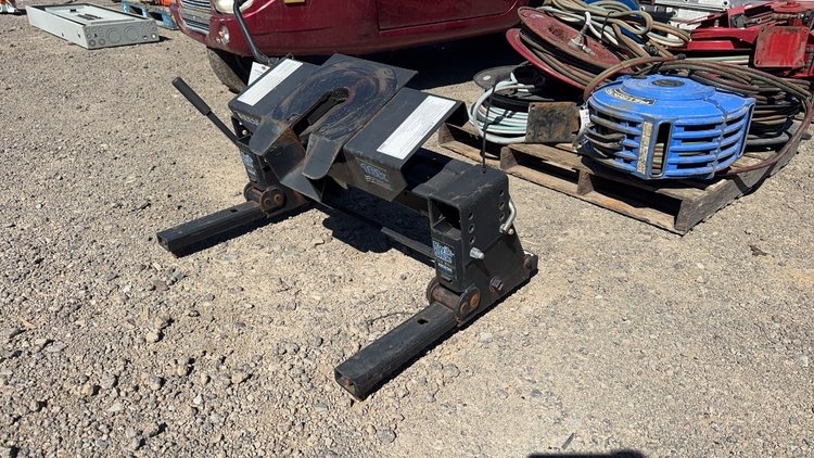 Image for REESE 5TH WHEEL HITCH