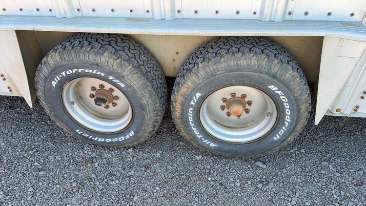 Image for 1988 WILSON 25' ALUMINUM LIVESTOCK TRAILER