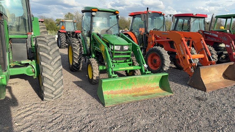 Image for JOHN DEERE 4052R TRACTOR