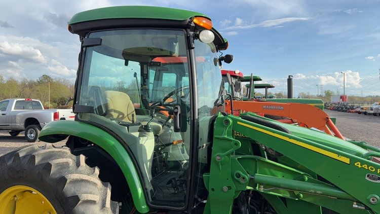 Image for JOHN DEERE 4052R TRACTOR