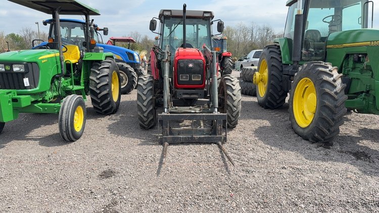 Image for MASSEY FERGUSON 4253 TRACTOR