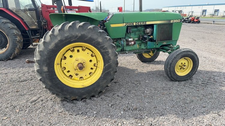 Image for JOHN DEERE 2350 TRACTOR