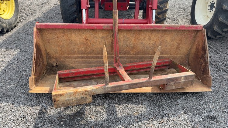 Image for CASE 5220 TRACTOR