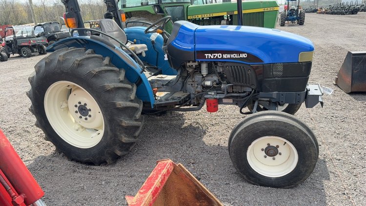Image for NEW HOLLAND TN70 TRACTOR
