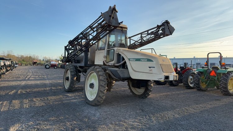 Image for WILLMAR 7200 ROW CROP SPRAYER