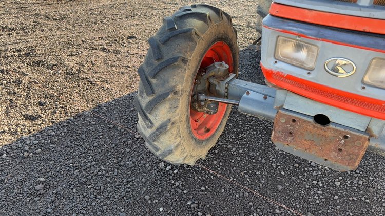 Image for KUBOTA M9000 TRACTOR