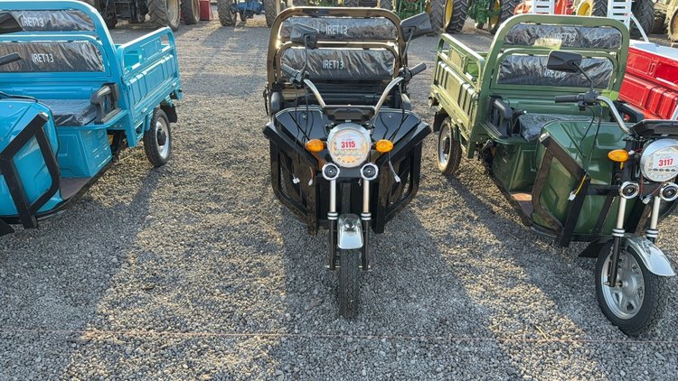 Image for 2026 IRET13 ELECTRIC 3 WHEEL SCOOTER