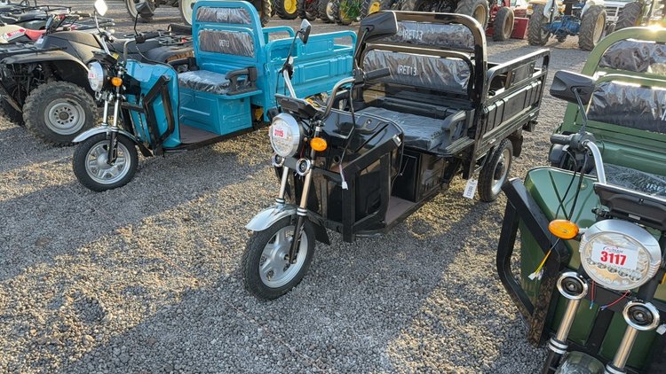 Image for 2026 IRET13 ELECTRIC 3 WHEEL SCOOTER