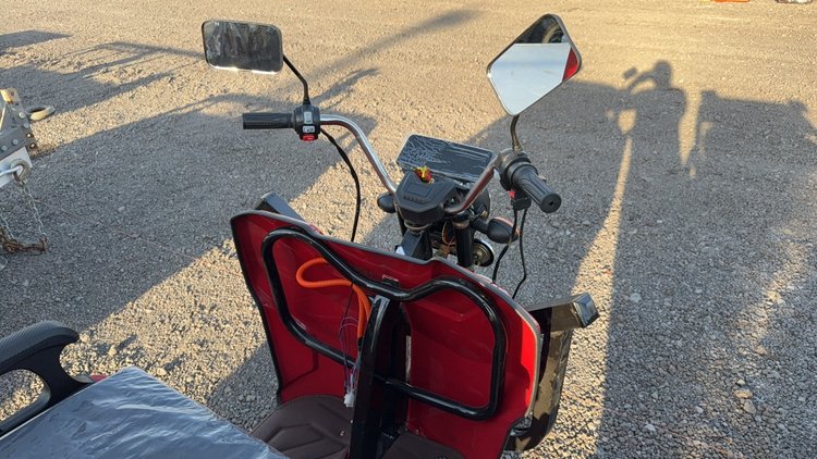 Image for 2026 IRET13 ELECTRIC 3 WHEEL SCOOTER